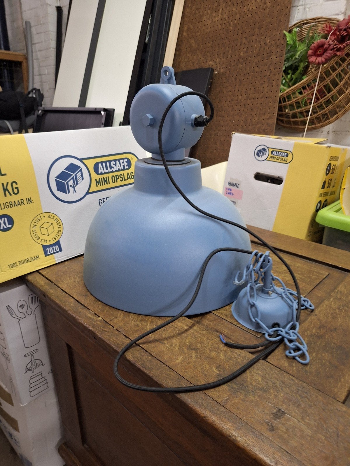 HK Living lamp, Ophalen