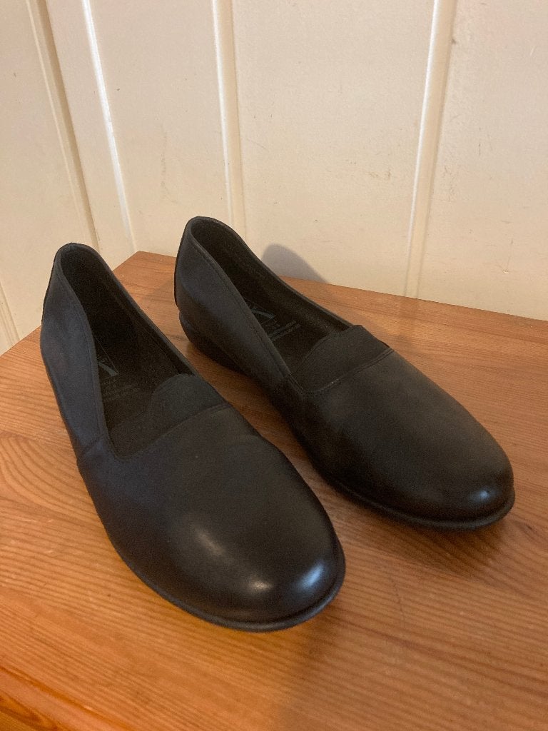 Elegante zwarte leren pumps van Medicus, maat 41 / 8, Pumps, Medicus, Zwart, Ophalen of Verzenden