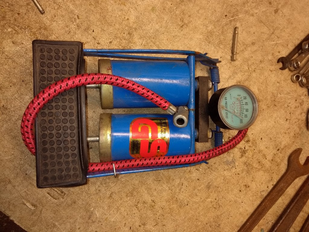 Voetpomp met manometer, Ophalen, -, -, -