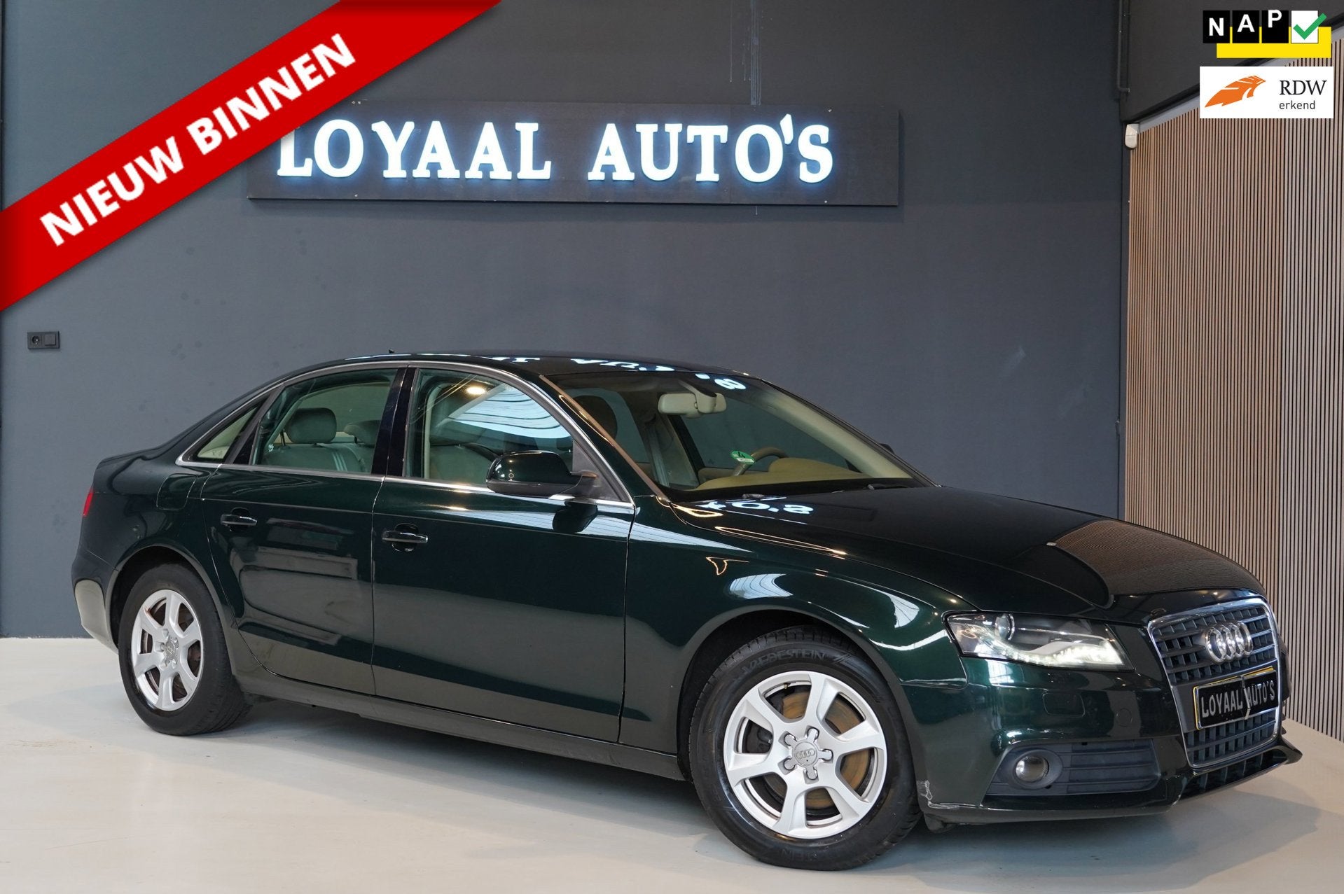 Audi A4 Limousine 1.8 TFSI Pro Line Business | NAVI | AIRCO, Euro 5, Gebruikt, 4 cilinders, A4