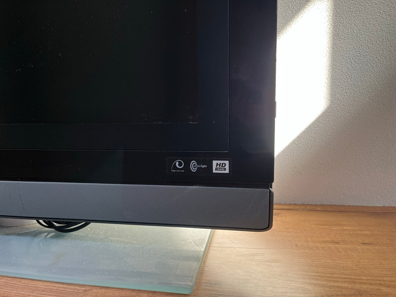 Philips HD Ready TV - Met voet en muurbevestiging, Ophalen, Zo goed als nieuw