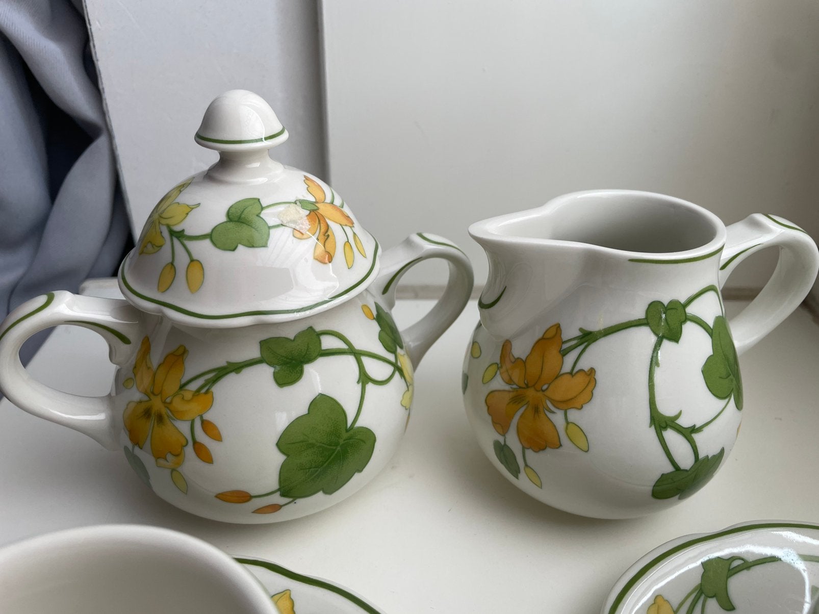 Villeroy & Boch Geraniums - roomkannetje en suikerpot -nieuw, Klassiek, Nieuw, Ophalen of Verzenden, Porselein