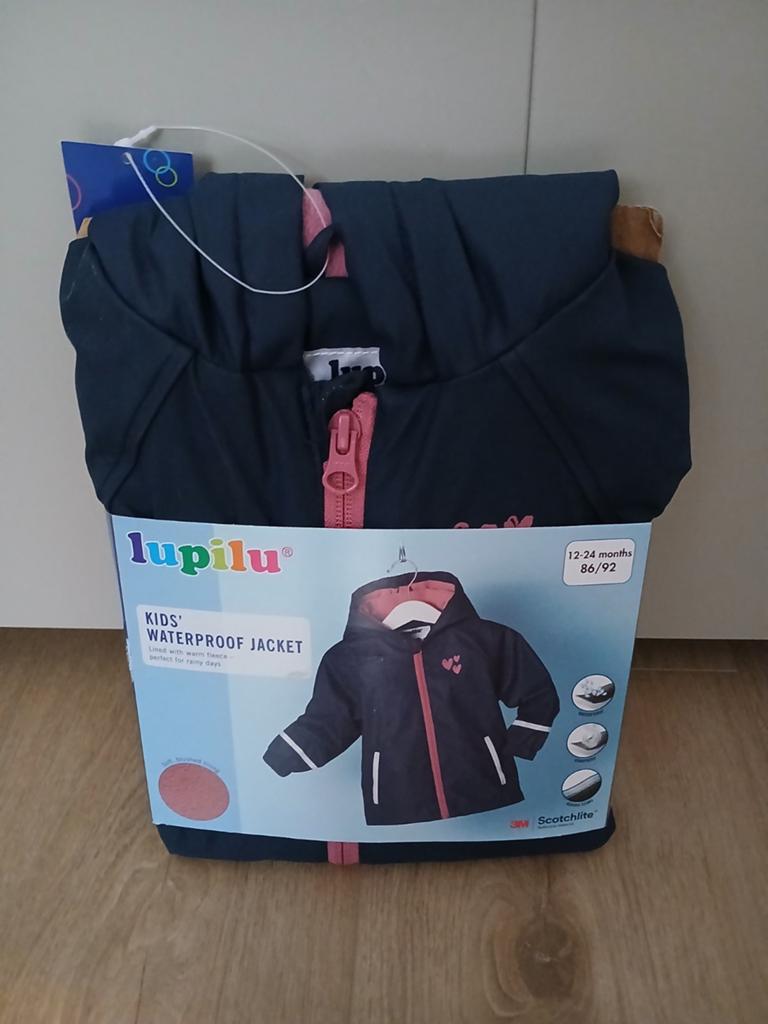 Nieuw! Regenjas/86/92 jas/gevoerde jas, Ophalen of Verzenden, Nieuw, Jongetje of Meisje, Jasje