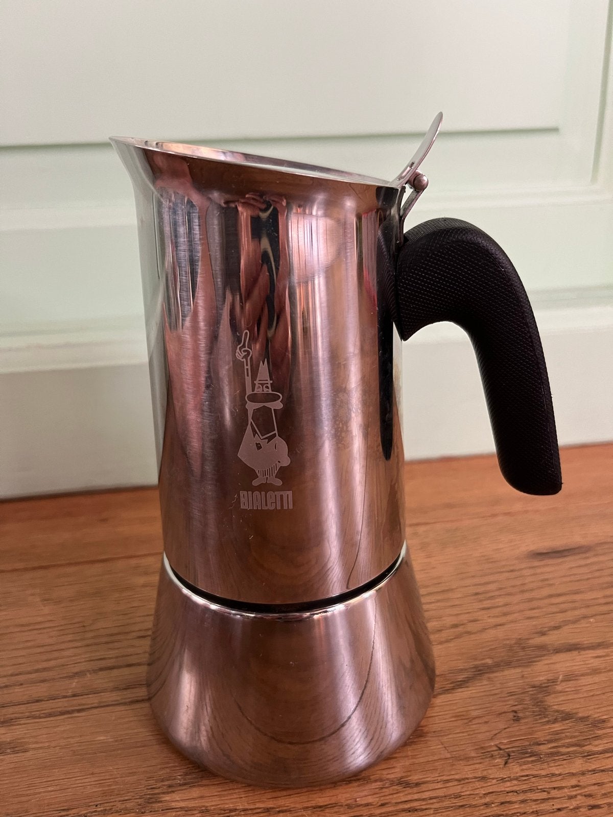 Bialetti RVS Moka Express - 2 kopjes, Gebruikt, Espresso apparaat, Gemalen koffie, Ophalen of Verzenden