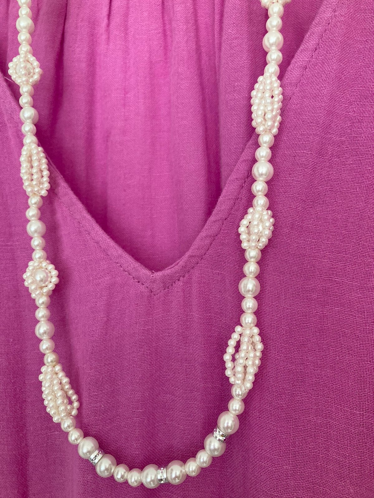 Prachtig Klassiek Sieraad KETTING parelkleurige kraaltjes, Ophalen of Verzenden, Zo goed als nieuw, Overige materialen