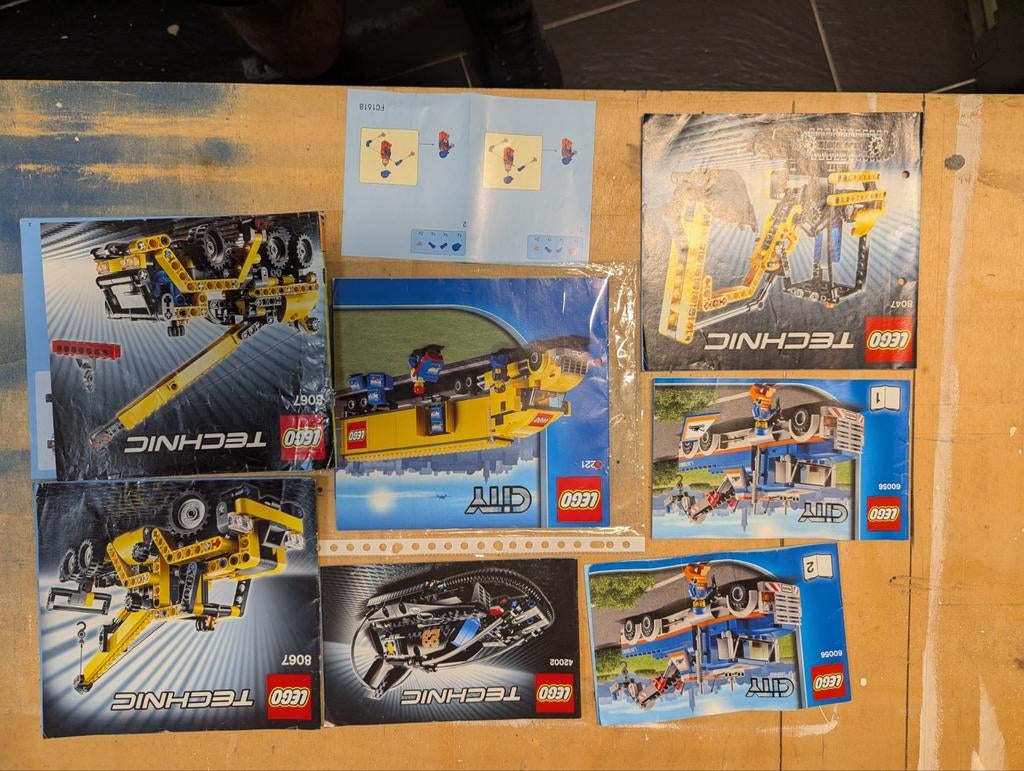 Diverse LEGO Technic en City onderdelen met instructies, Gebruikt, Overige thema's, Lego, Ophalen of Verzenden