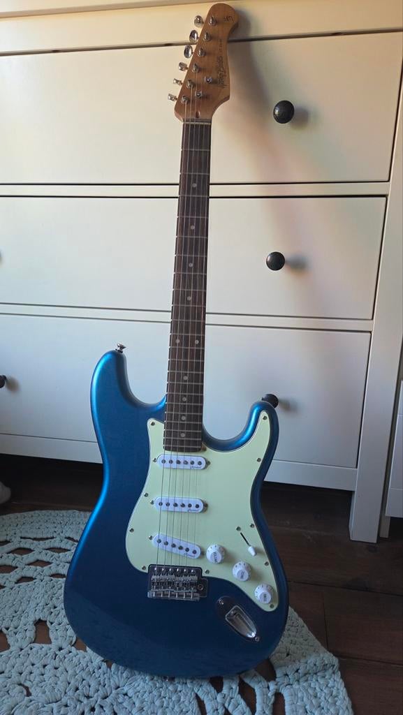 Harley Benton ST-62CC gitaar + Fender mustang LT25versterker, Met versterker, Zo goed als nieuw, Solid body, Ophalen
