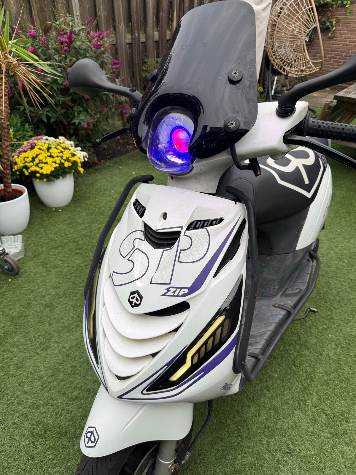 Piaggio Zip SP - Sportieve Scooter met LED Verlichting, Ophalen, Piaggio, Gebruikt, Benzine