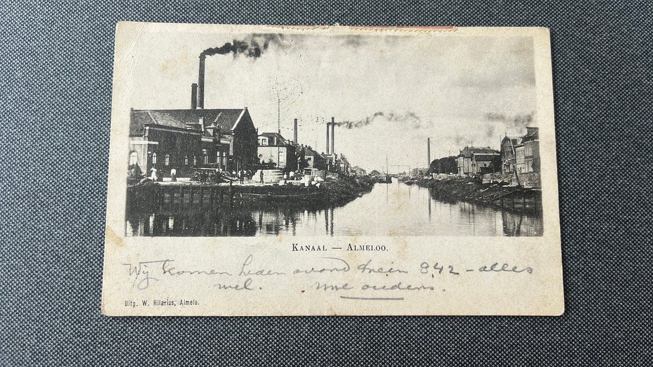 Almelo kanaal boten en fabrieken 1900, Ophalen of Verzenden, Voor 1920, Gelopen, Overijssel
