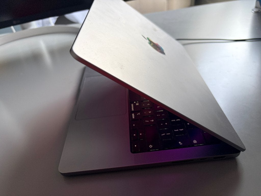 Foto 15 van MacBook Pro 14 inch M1 Pro 16GB RAM 512GB SSD