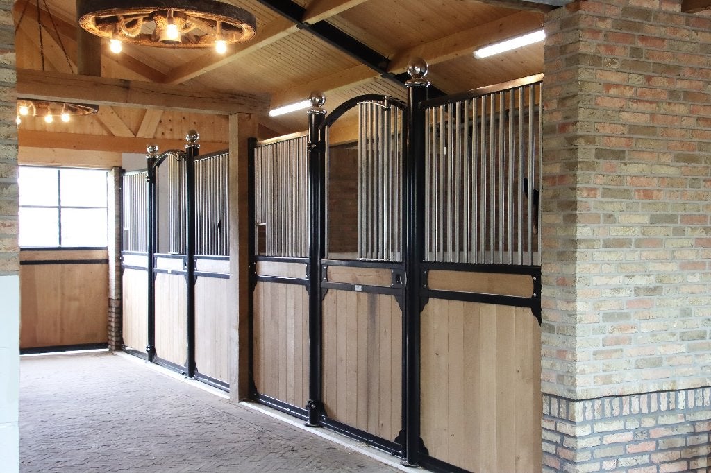 Paardenbox - voorraad of op maat | Kwaliteit voor elk budget, Stalling, 1 paard of pony