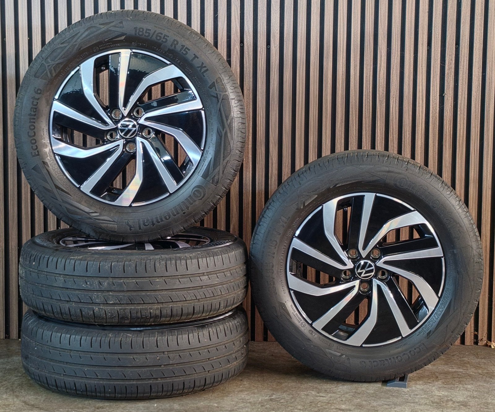 ZGAN 15" Orig Volkswagen Polo velgen+GOEDE Zomerbanden 5x100, Auto-onderdelen, Banden en Velgen, Volkswagen, Gebruikt, 15 inch