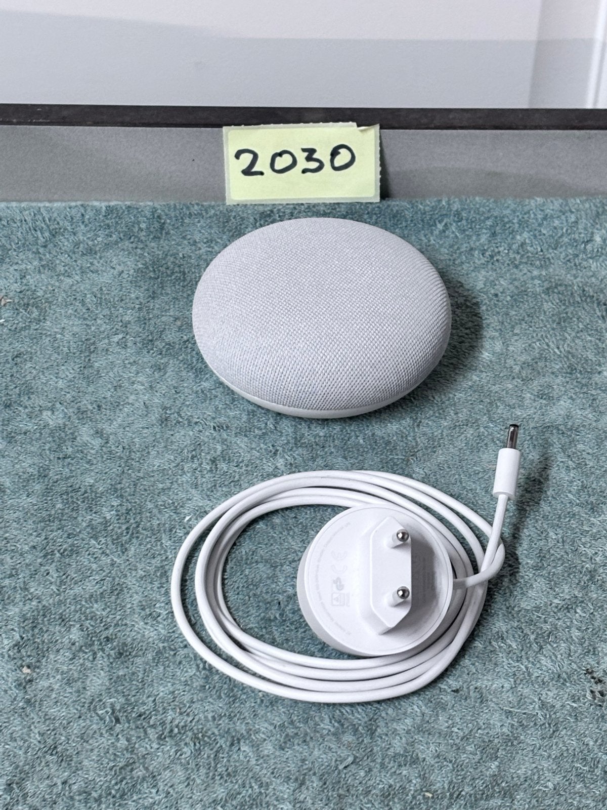 Google Nest Mini (2e generatie) - Grijs, Overige merken, Slimme speaker, Gebruikt, Ophalen of Verzenden