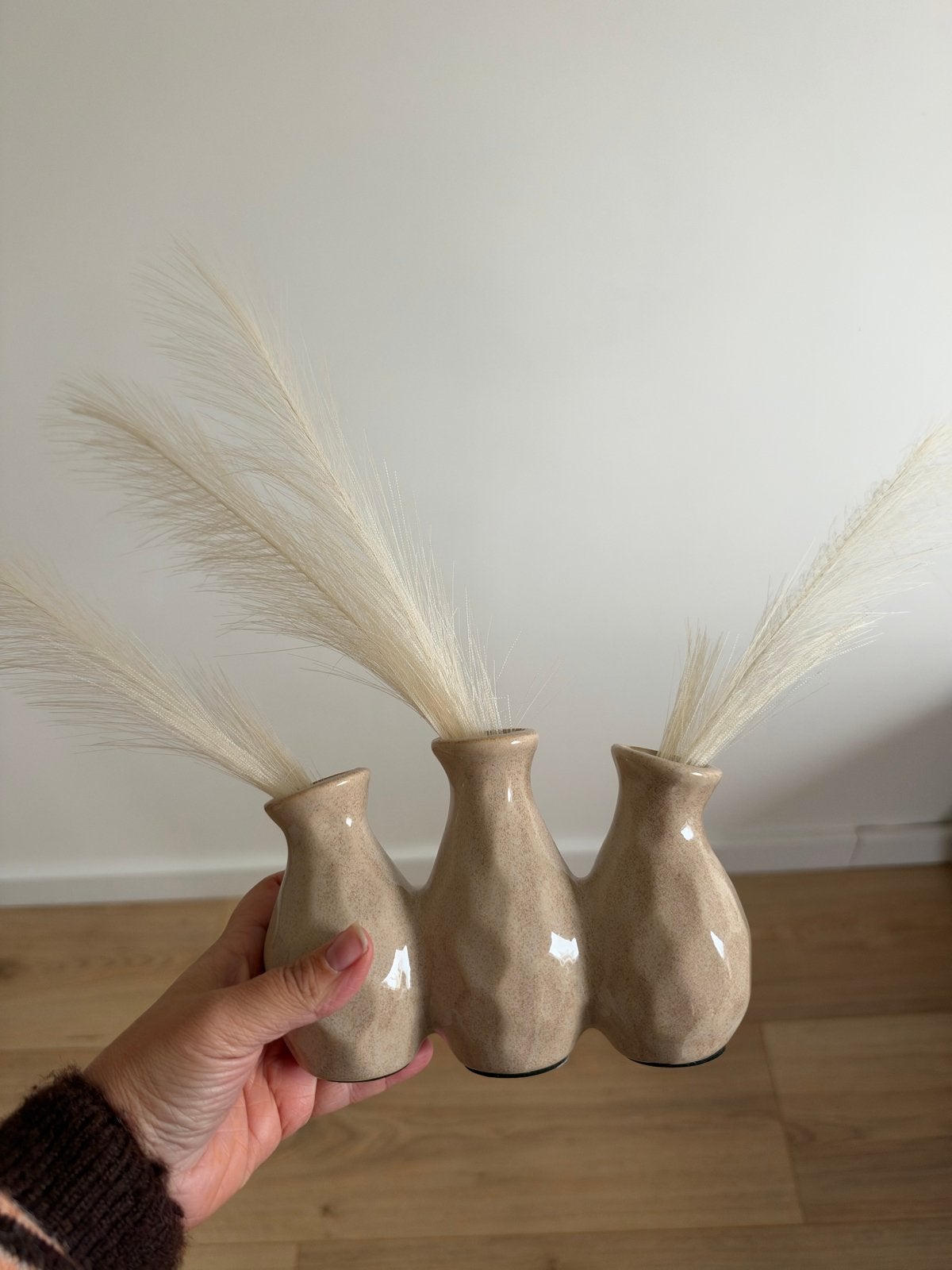 Set van 3 beige vazen inclusief decoratie, Huis en Inrichting, Beige, Inclusief decoratie, Ophalen of Verzenden, Zo goed als nieuw