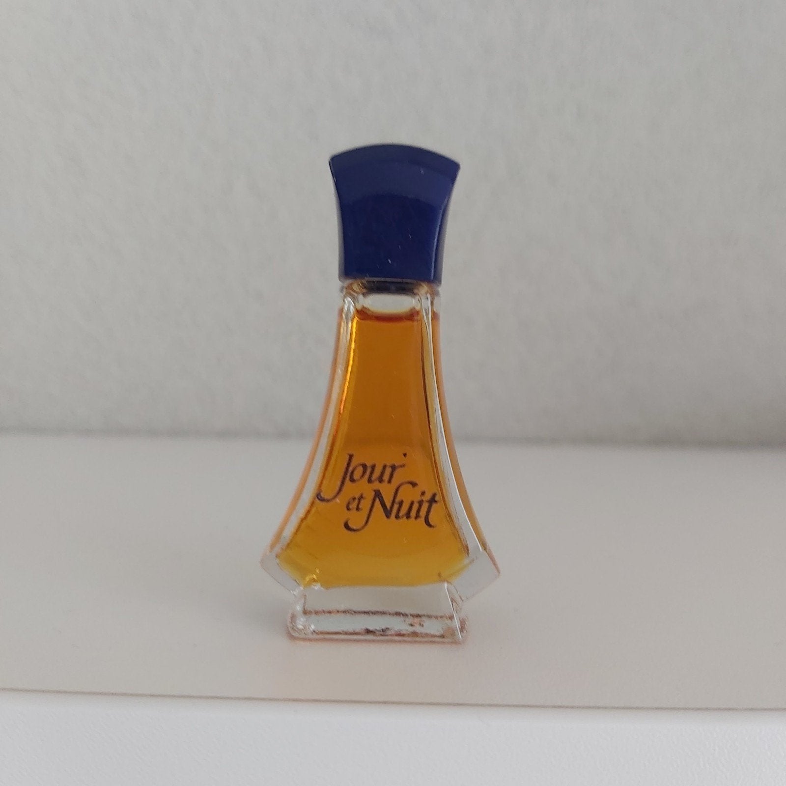 Parfum Jour et Nuit, Ophalen of Verzenden, Zo goed als nieuw, Miniatuur, Gevuld
