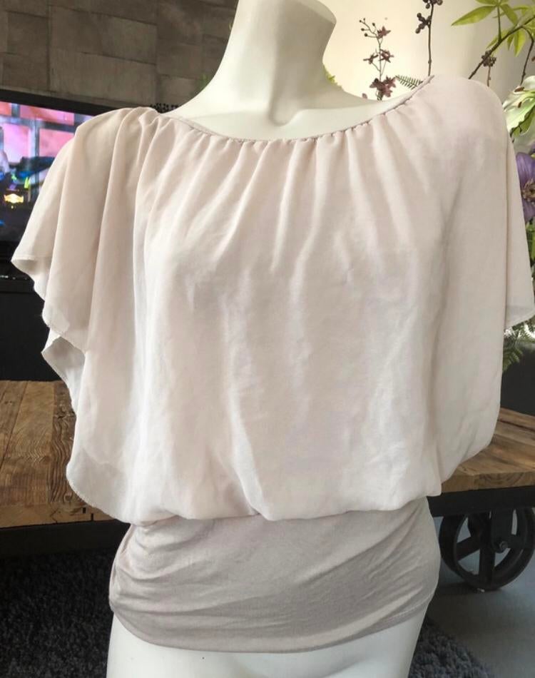 Ricceri top S in nude beige, Ophalen of Verzenden, Zo goed als nieuw, Beige, Zonder mouw