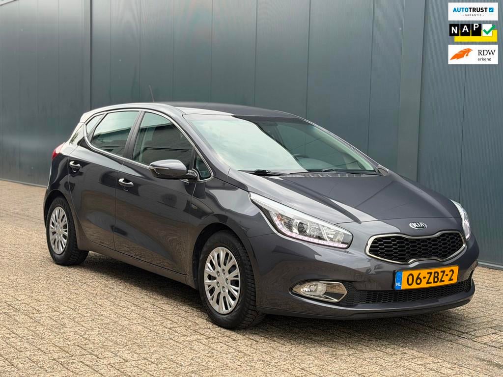 Kia Cee'd 1.6 GDI Plus Pack|Navi|Camera|Trekhaak|NAP!, Euro 5, 135 pk, Gebruikt, 1591 cc
