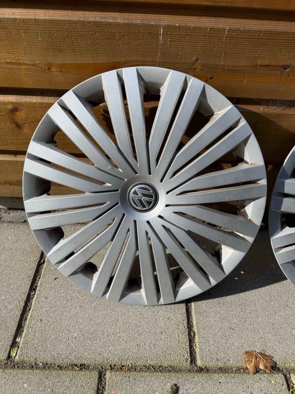 Set van 4 originele VW polo wieldoppen 15 inch, Auto diversen, Ophalen, Gebruikt