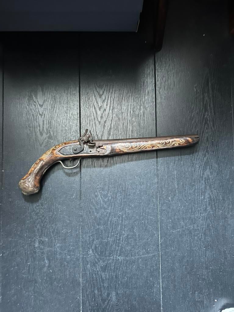 Ottomaanse flintlock pistool met metalen inleg Handgemaakt, Ophalen of Verzenden