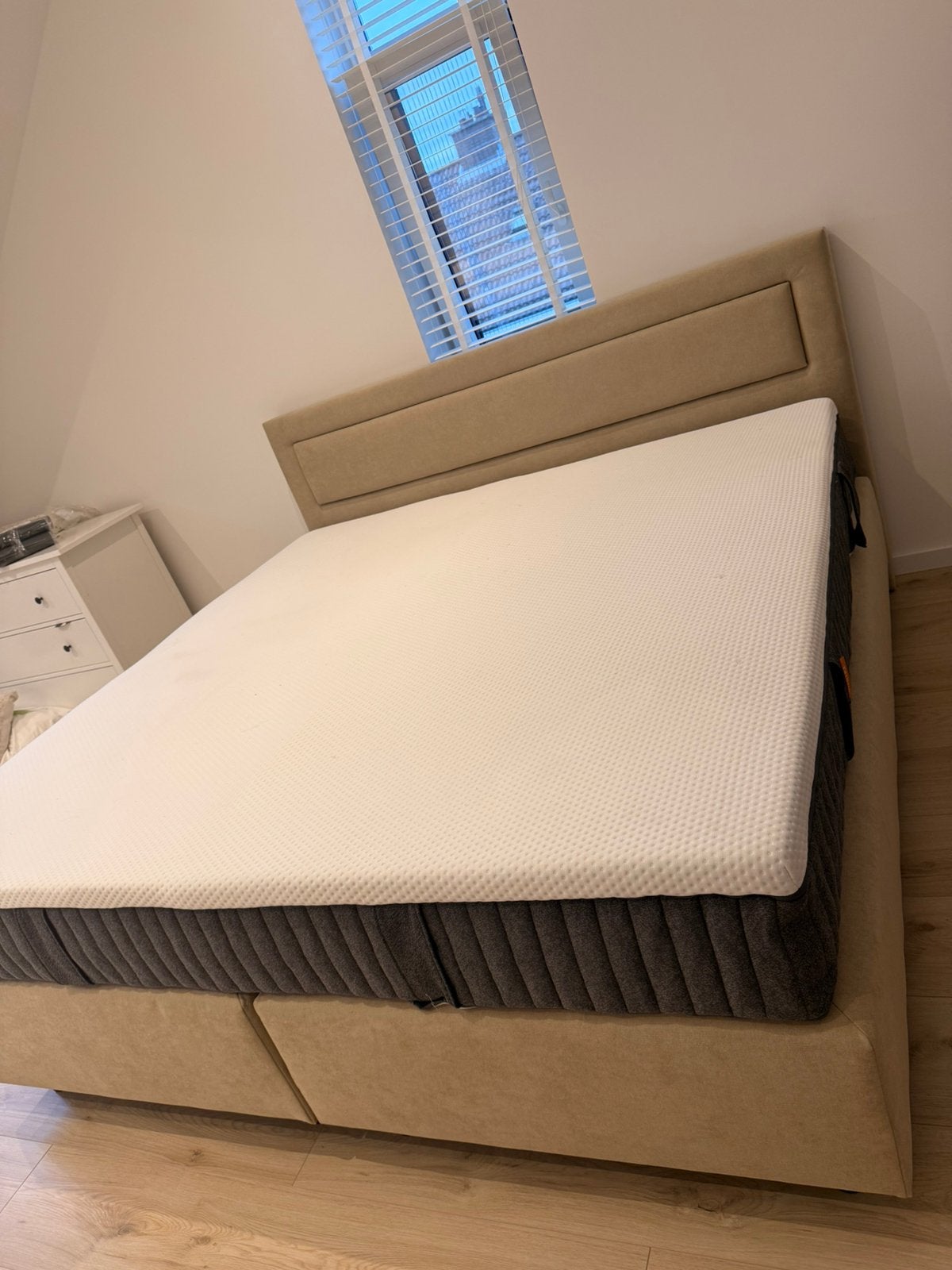 Emma  Matras Hybrid V2s 200 X 200, Ophalen, Tweepersoons, Zo goed als nieuw, Overige maten