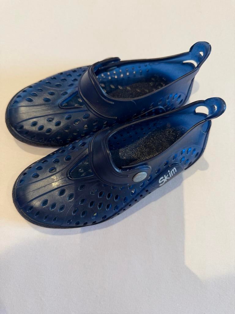 Skim waterschoenen maat 27 28 blauw, Jongetje of Meisje, Overige maten, Ophalen of Verzenden, Zwemschoenen