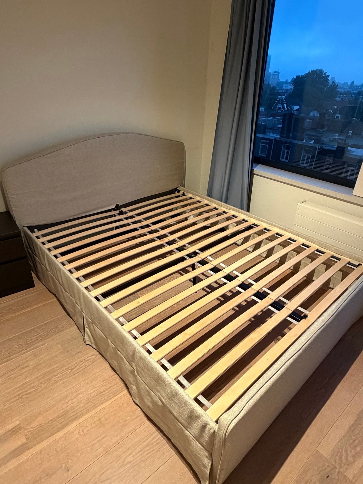 Tweepersoonsbed 160 cm breed - zelf demonteren, Ophalen, Gebruikt, Beige, Tweepersoons