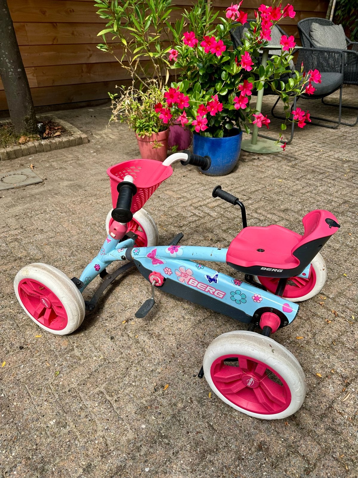 BERG Buzzy Bloom skelter - Roze/Blauw, Ophalen, Gebruikt, Berg