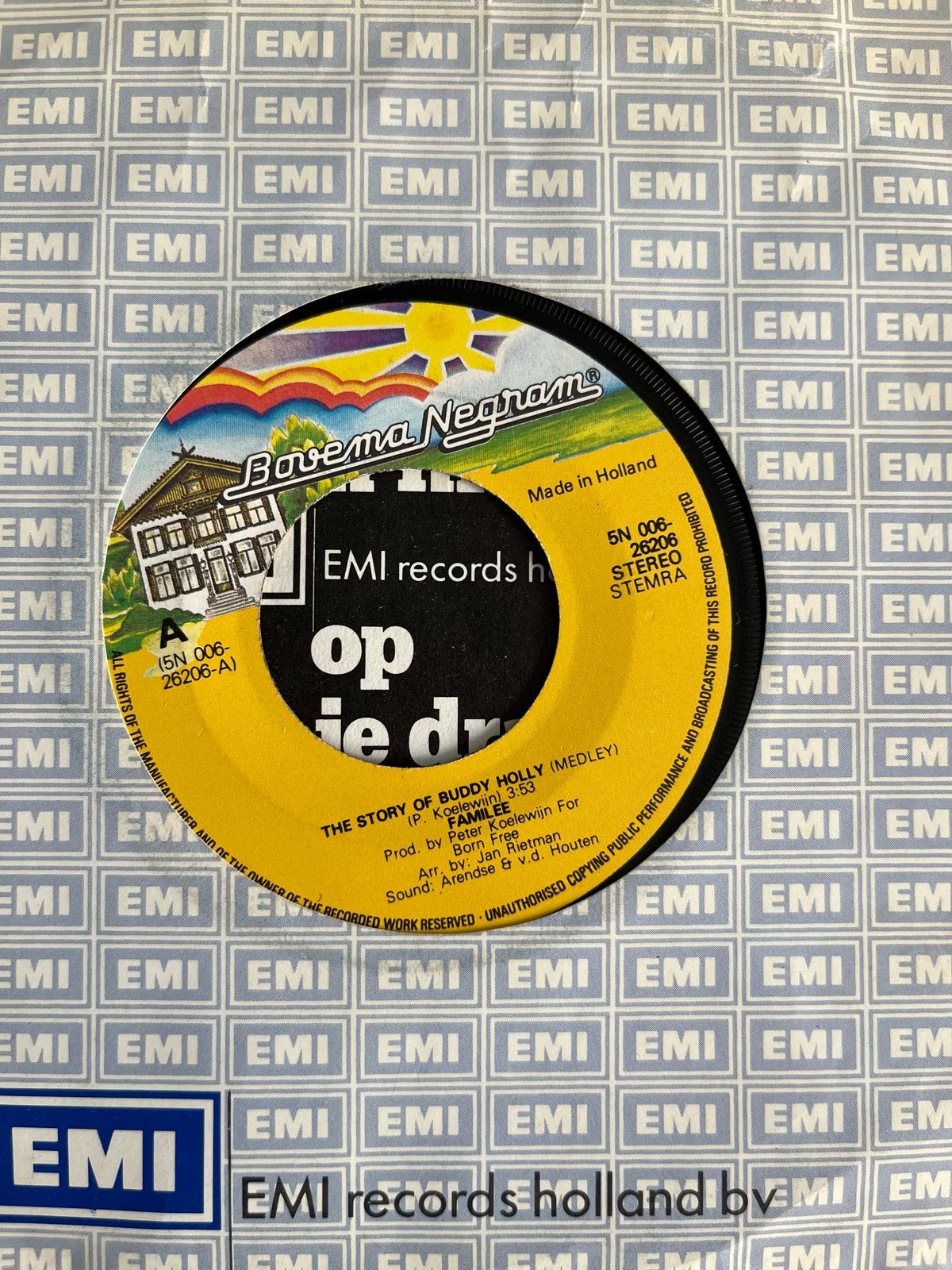 Familee - The Story of Buddy Holly (Medley) 7 inch single, Ophalen of Verzenden, 7 inch