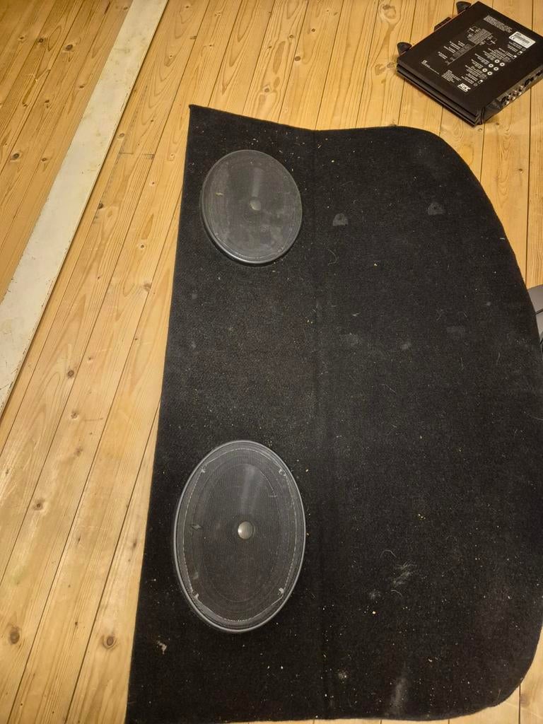 Speakers en versterker, Ophalen of Verzenden, Nieuw, Mazda