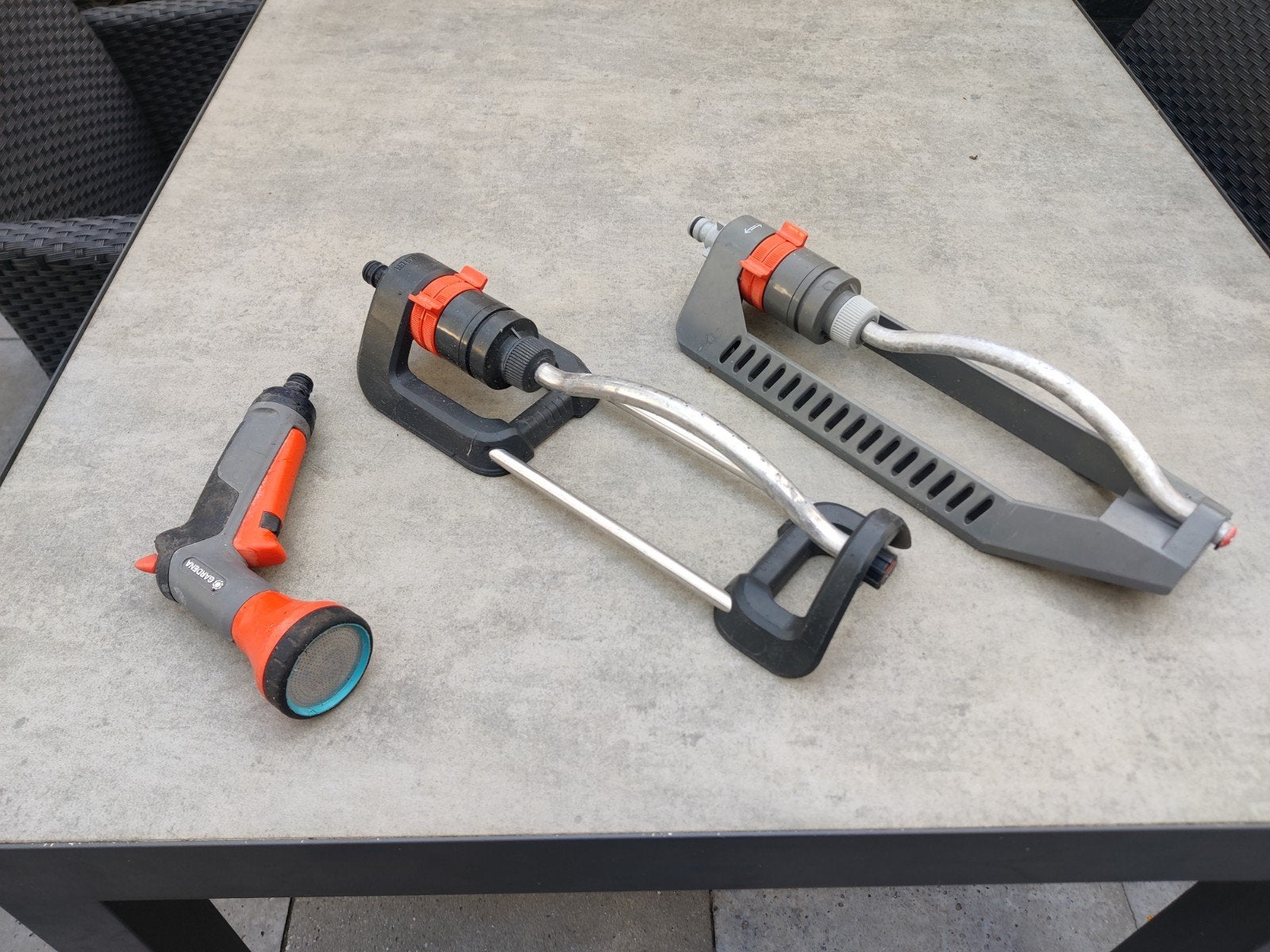 Gardena Sproeierset: Zwenksproeiers en Handsproeier, Ophalen of Verzenden, Zo goed als nieuw, Zwenksproeier