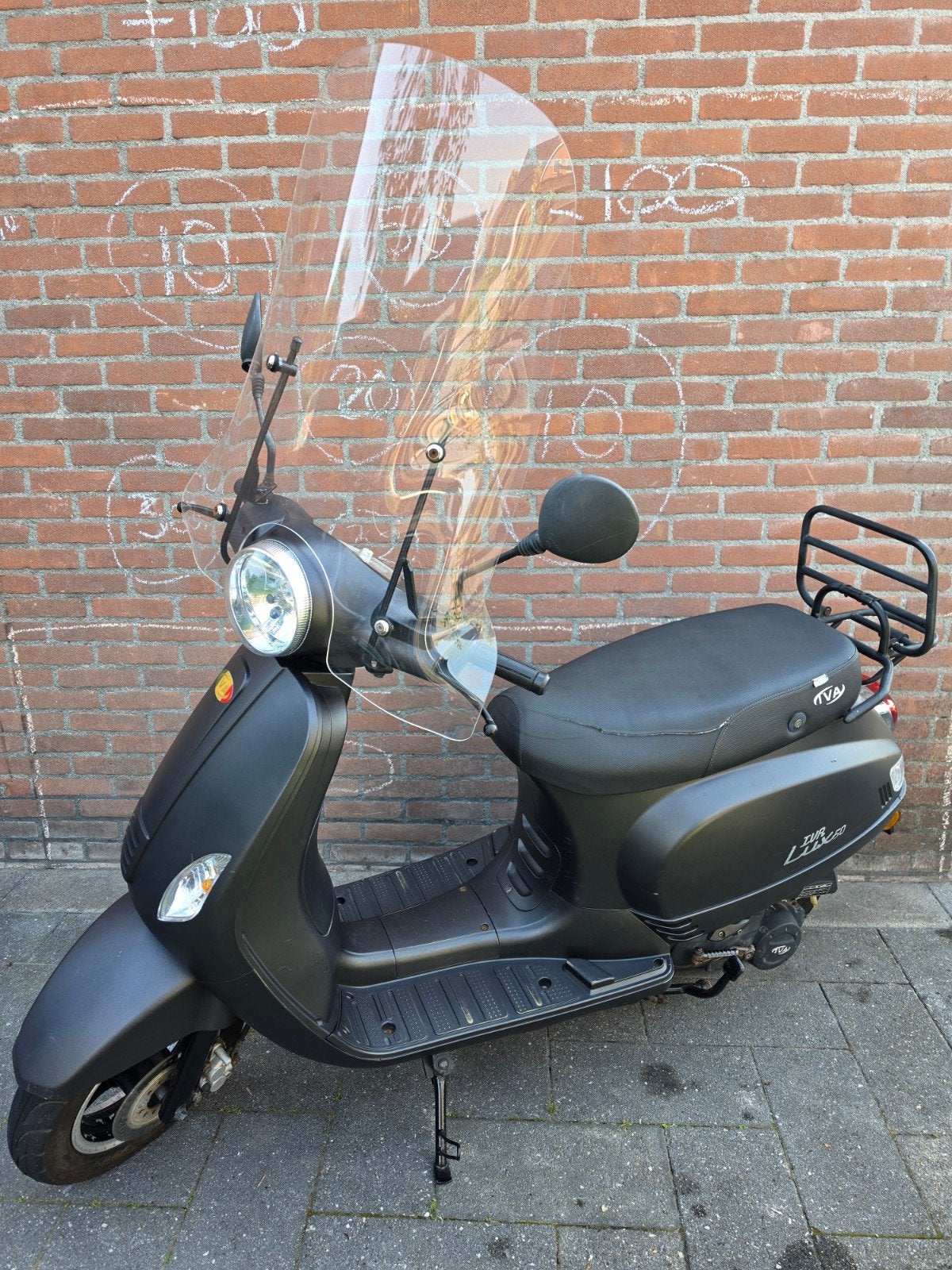 IVA Lux 50 scooter - Mat zwart, 6025 km, Fietsen en Brommers, Snorfietsen en Snorscooters, Ophalen, Gebruikt, Benzine, Overige merken