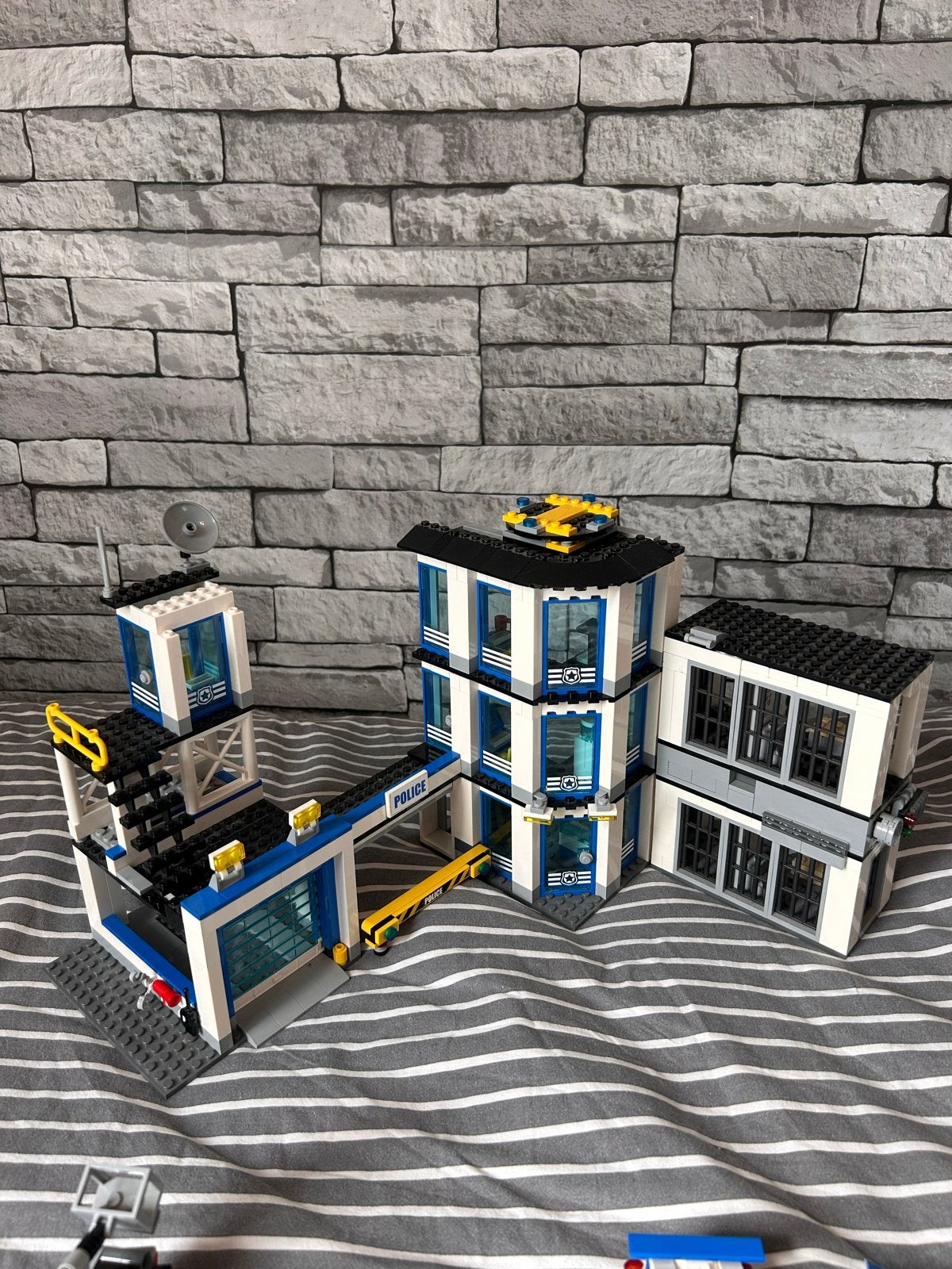 Lego City Politiebureau 60141, Kinderen en Baby's, Speelgoed | Duplo en Lego, Lego, Ophalen of Verzenden, Complete set, Inclusief instructies