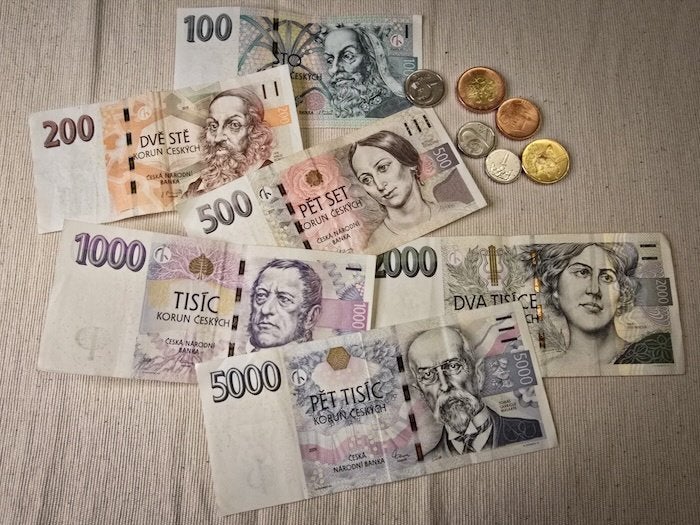 Tsjechische Kronen CZK te koop!, Postzegels en Munten, Munten en Bankbiljetten | Verzamelingen, Ophalen of Verzenden, Buitenland