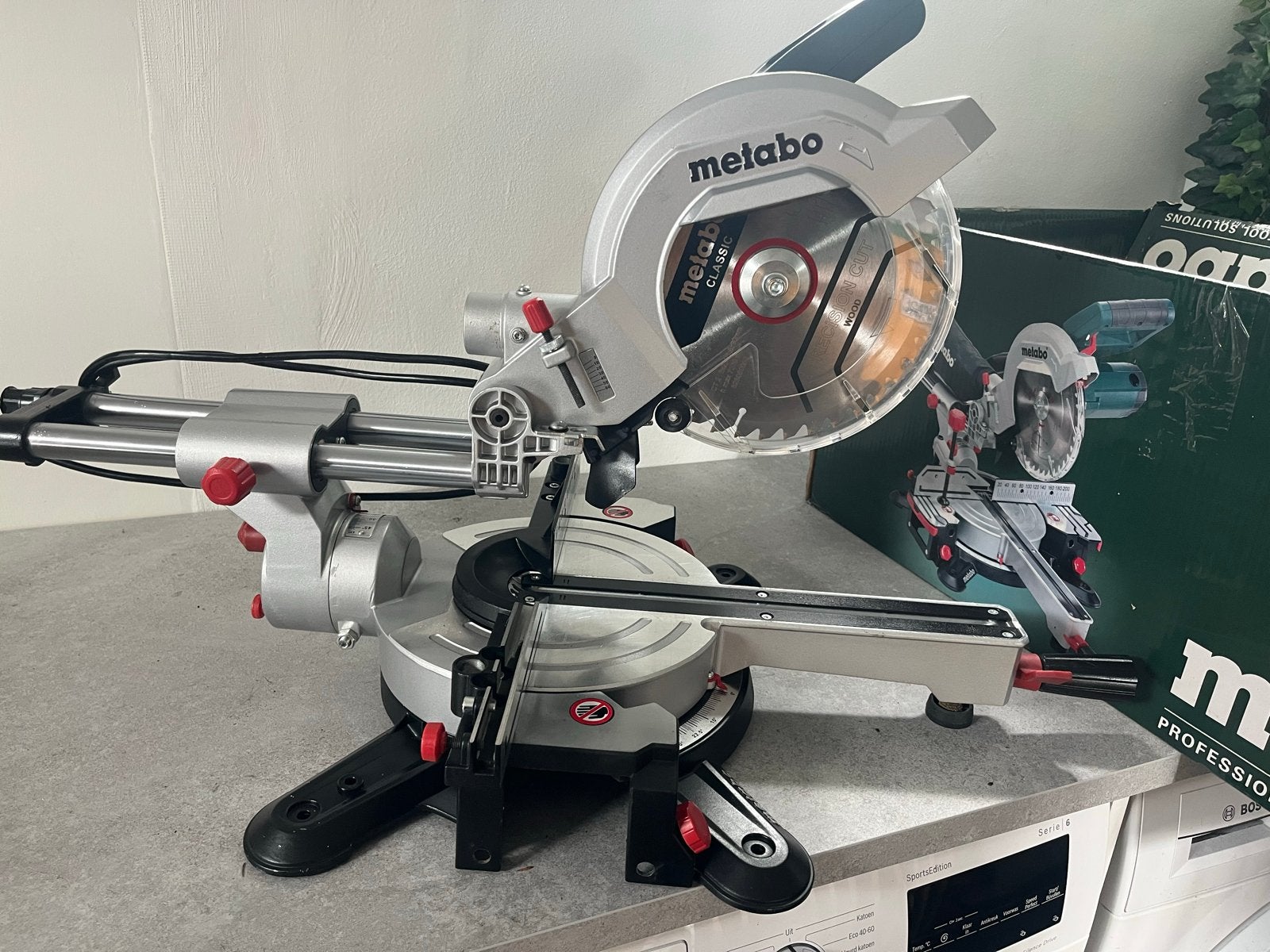 Metabo Afkortzaag KGS 216 M met laser en verlichting, Doe-het-zelf en Verbouw, -, -, Ophalen of Verzenden, Zo goed als nieuw