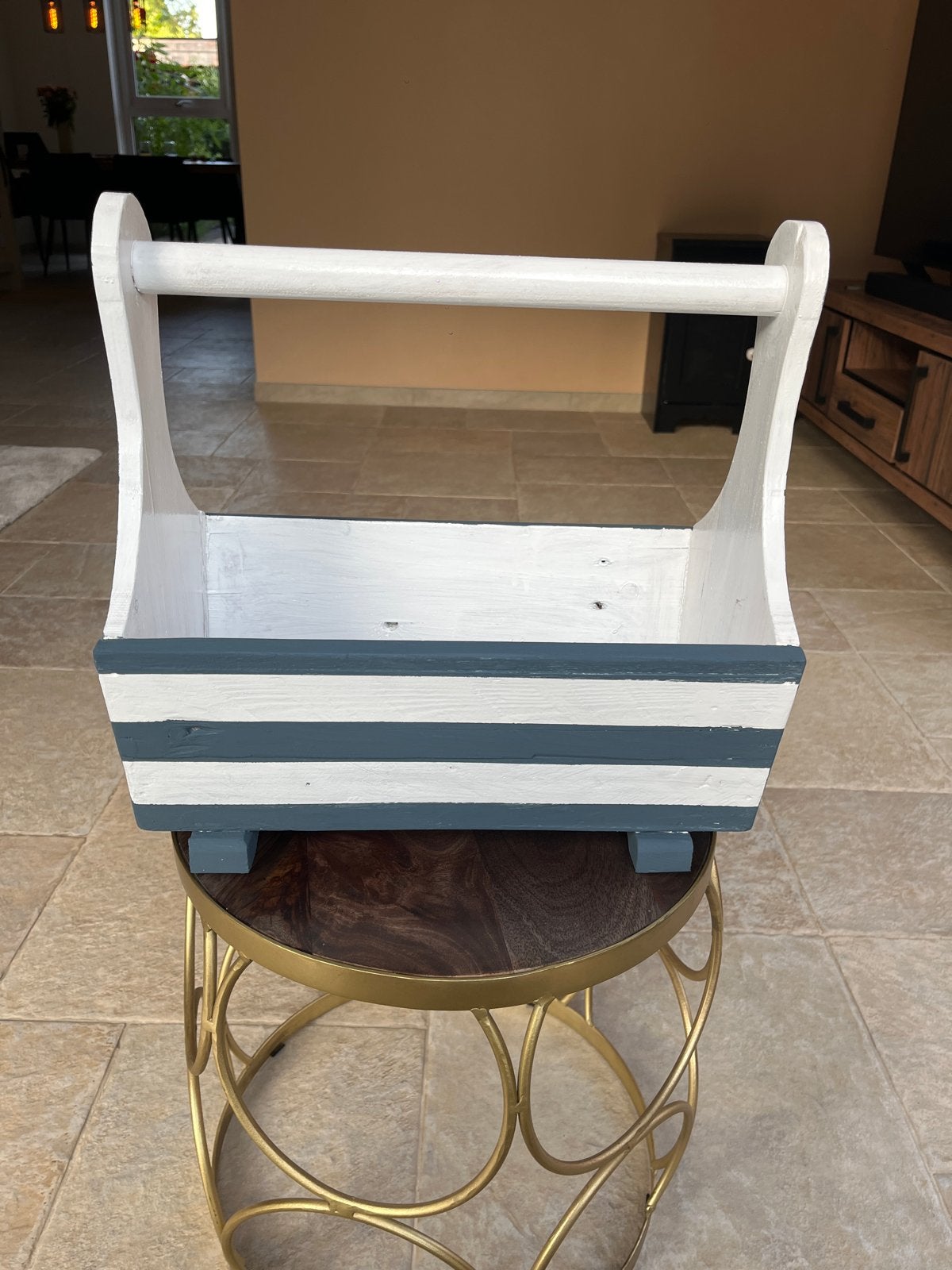 Decoratieve houten folderbak - wit/blauw, Ophalen, Hout, Wit, Landelijk