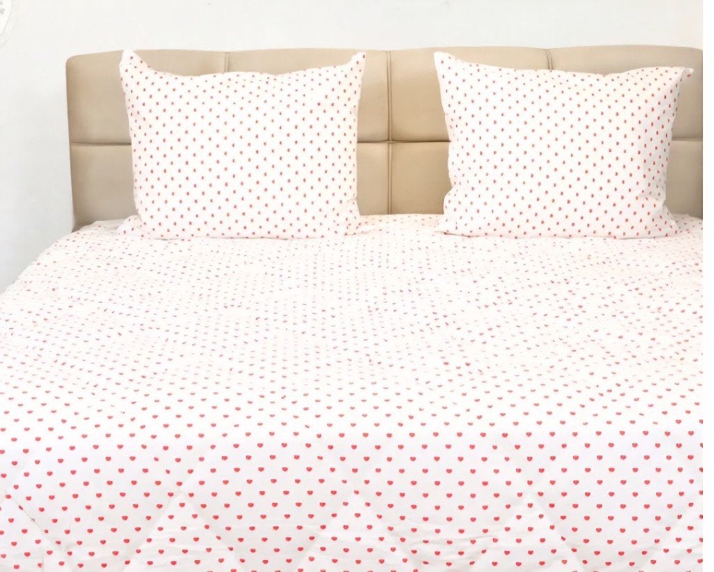 Dekbed met hartjes, Happybed met slopen, Huis en Inrichting, Slaapkamer | Beddengoed, Wit, Tweepersoons, Ophalen of Verzenden