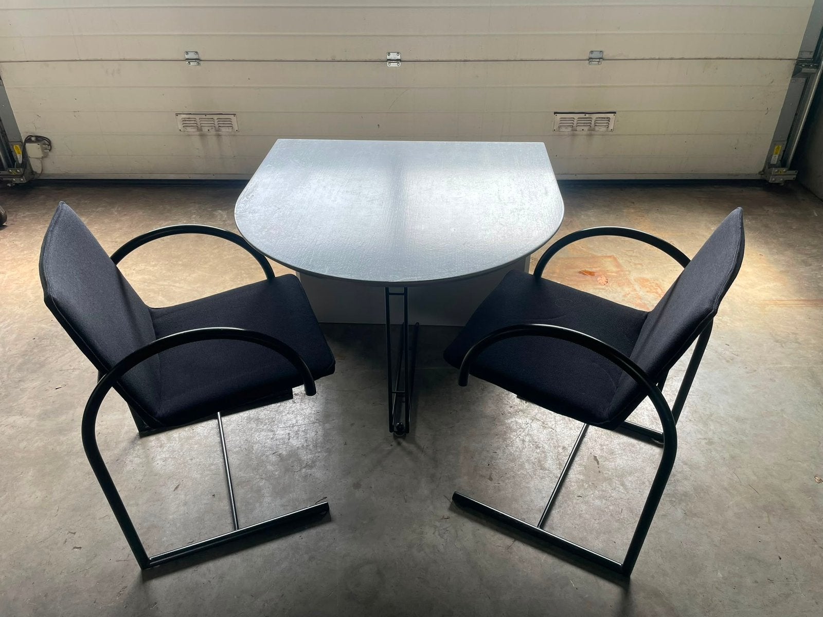 Ruimtebesparende tafel met 2 stoelen, Ophalen, Zo goed als nieuw