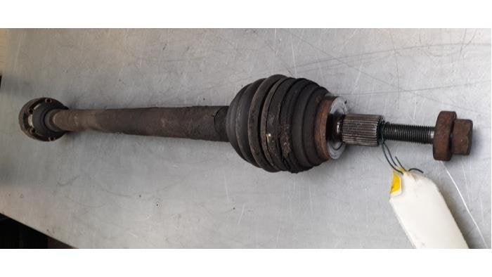 Aandrijfas rechts-voor van een Volkswagen Touran, Gebruikt, -, Volkswagen, -
