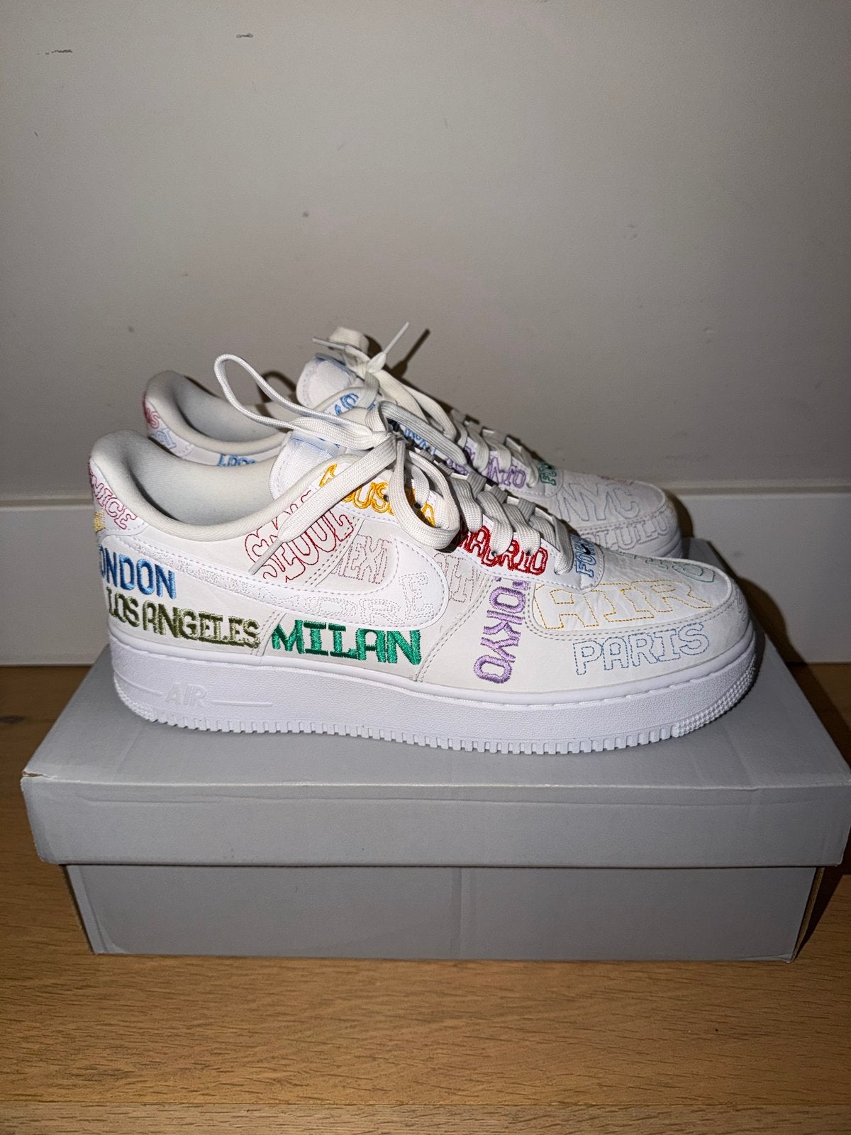 Nike Air Force 1 '07 LV8 World Tour Sneakers maat 46, Ophalen of Verzenden, Nieuw, Wit, Sneakers of Gympen