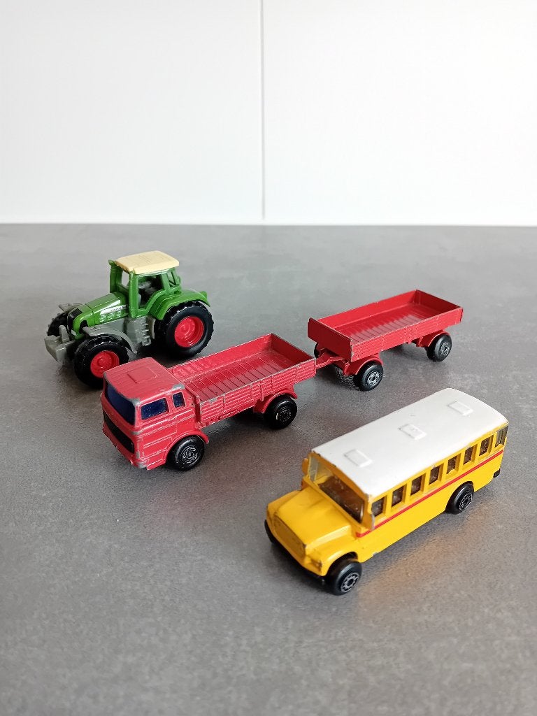 Modelvoertuigen Mercedes, Tractor, Schoolbus, Gebruikt, 1:50 of kleiner, Overige typen, Ophalen