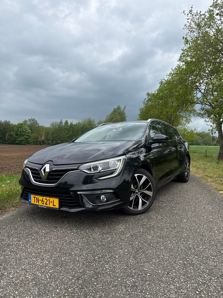 Renault Mégane 1.3 Limited TCe [DEALER OH | Org. NL | Apple], Auto's, Renault, Voorwielaandrijving, Stof, Metallic lak, 4 cilinders