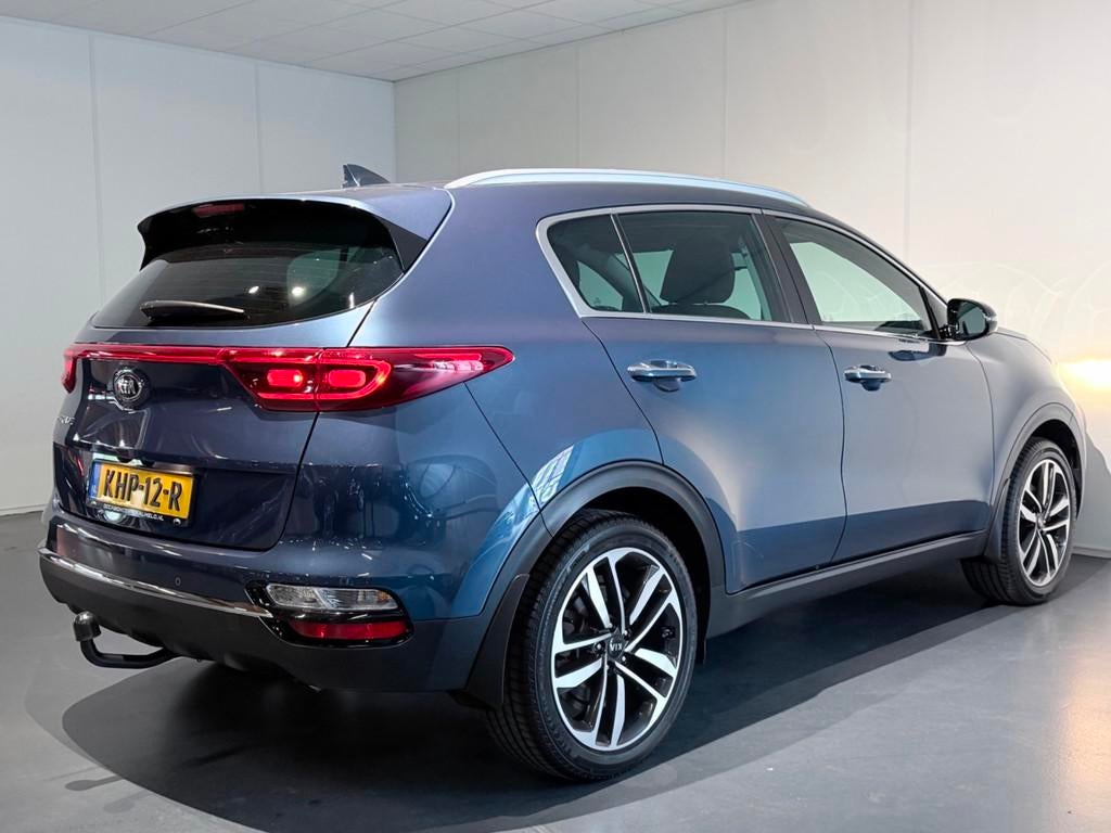 Kia Sportage 1.6 T-GDI DynamicLine /Clima/Cruise/LED/Camera/, Gebruikt, 4 cilinders, Blauw, Verwarming stoelen achter