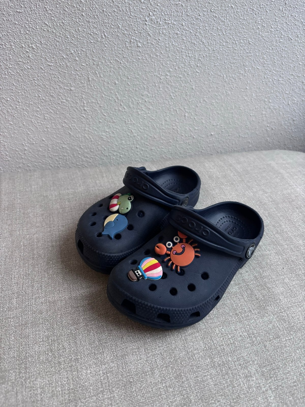 Crocs Clogs Maat 27/28 met Leuke Jibbitz, Ophalen of Verzenden, Gebruikt, Jongen of Meisje, Overige typen