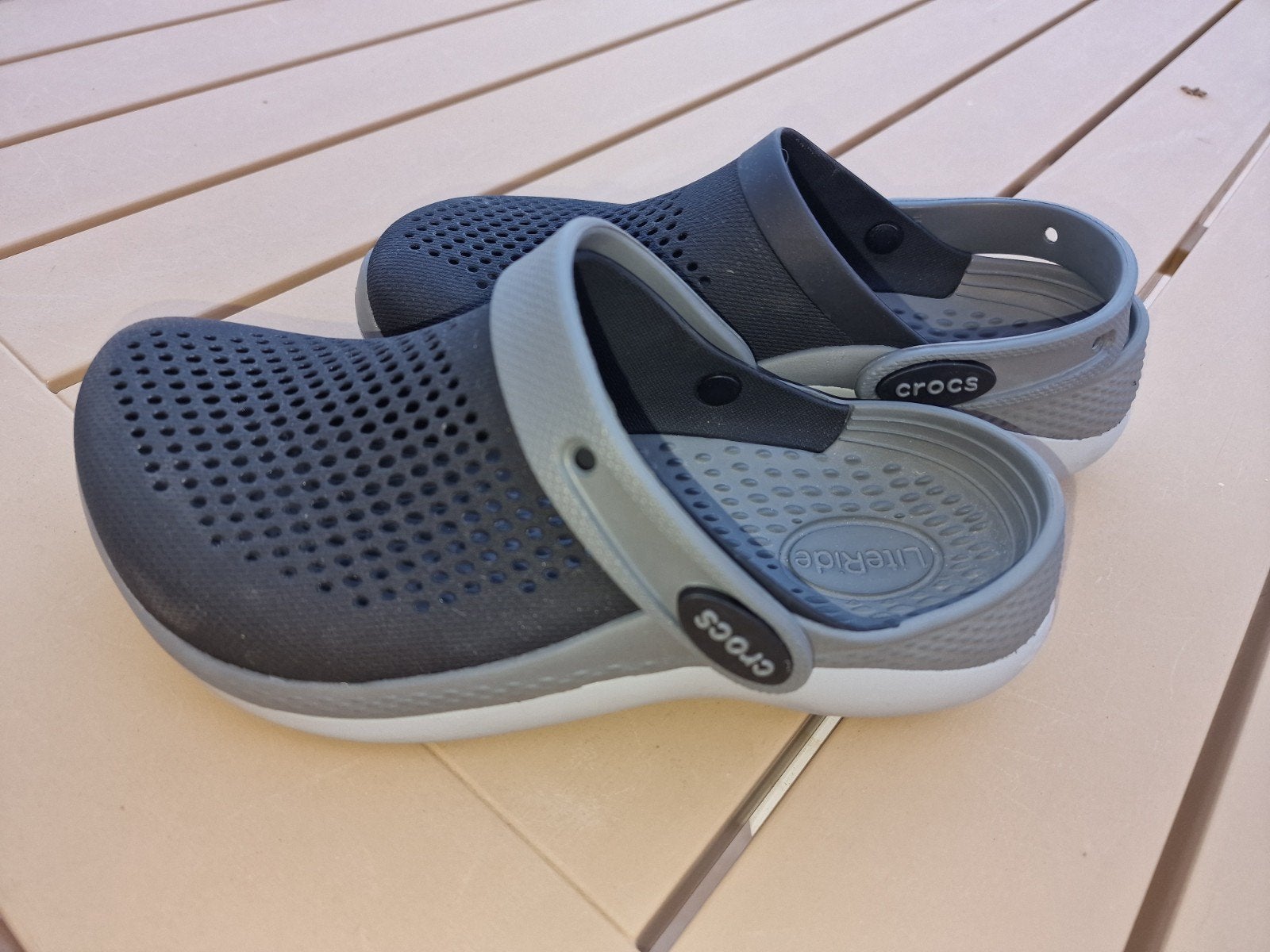 Crocs LiteRide Klompen J3 - LEUKE PRIJS-, Crocs, Jongen of Meisje, Overige typen, Ophalen of Verzenden