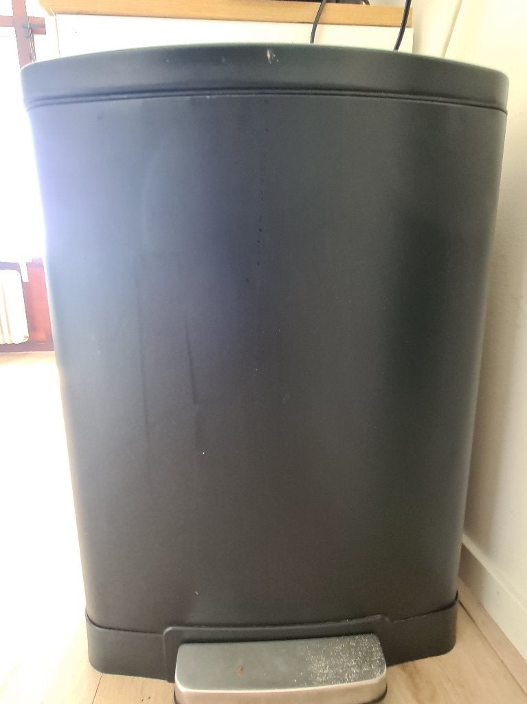 Prullenbak, Huis en Inrichting, Woonaccessoires | Prullenbakken, Ophalen, Gebruikt, Met pedaal, 50 tot 75 cm