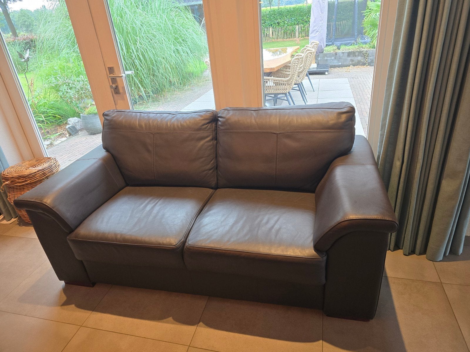 Henders en Hazel 2-persoonsbank - Donkerbruin, Huis en Inrichting, Ophalen, Gebruikt, 150 tot 200 cm, Tweepersoons