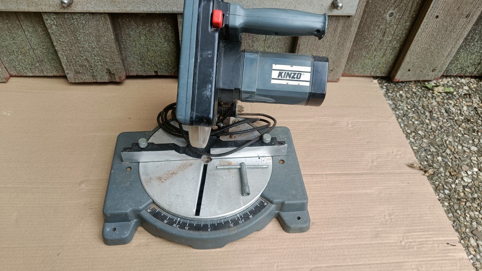 Kinzo Afkortzaag - Gebruikt maar functioneel, Ophalen, Gebruikt, Kinzo, 600 tot 1200 watt