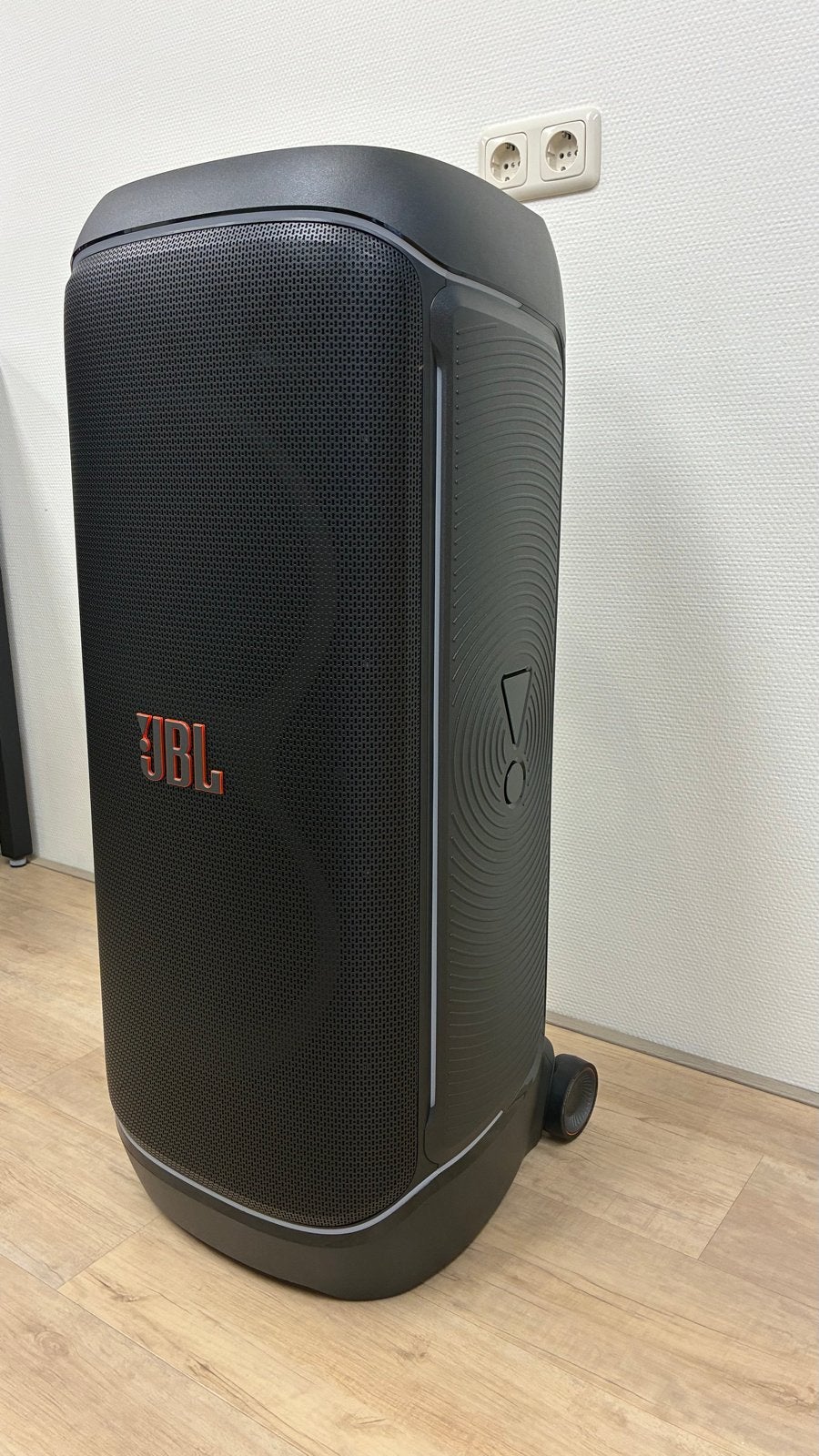 JBL PartyBox 720 - Krachtige Partyspeaker in nieuwstaat, JBL, Party speaker, Zo goed als nieuw, Bluetooth