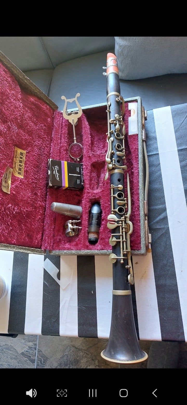 Vintage  Klarinet met Koffer - Compleet, voor ondeldel goed, Bes-klarinet, Gebruikt, Ophalen of Verzenden, Met koffer