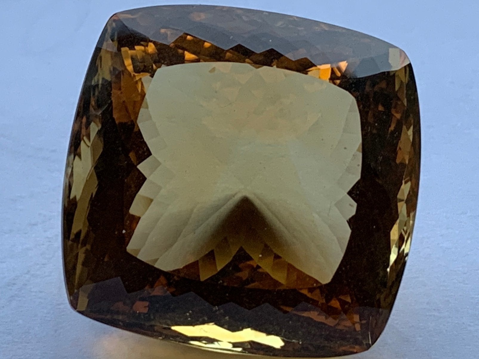 Prachtige grote citrine edelsteen 148,80 crt met certificaar, Ophalen of Verzenden